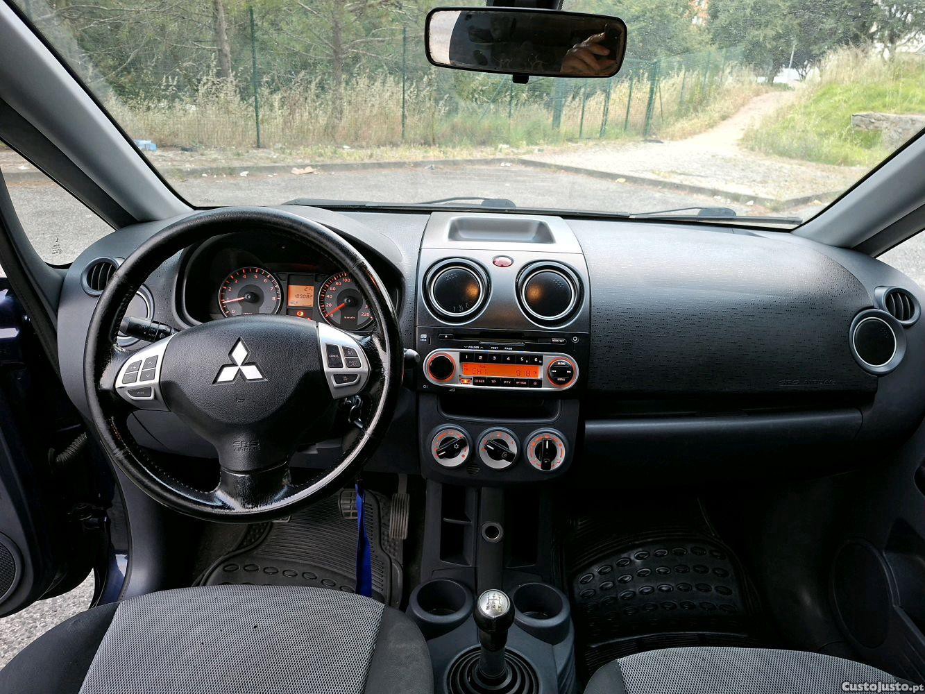 Mitsubishi Colt 1.3 cleartech — fotografia 5