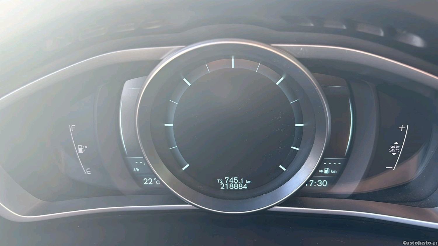 Volvo V40 R-Design Summon — fotografia 7