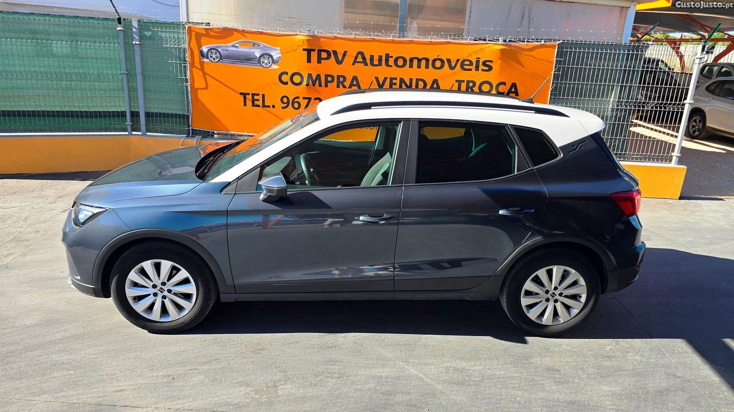SEAT Arona 1.0 TSI Style DSG — fotografia 2