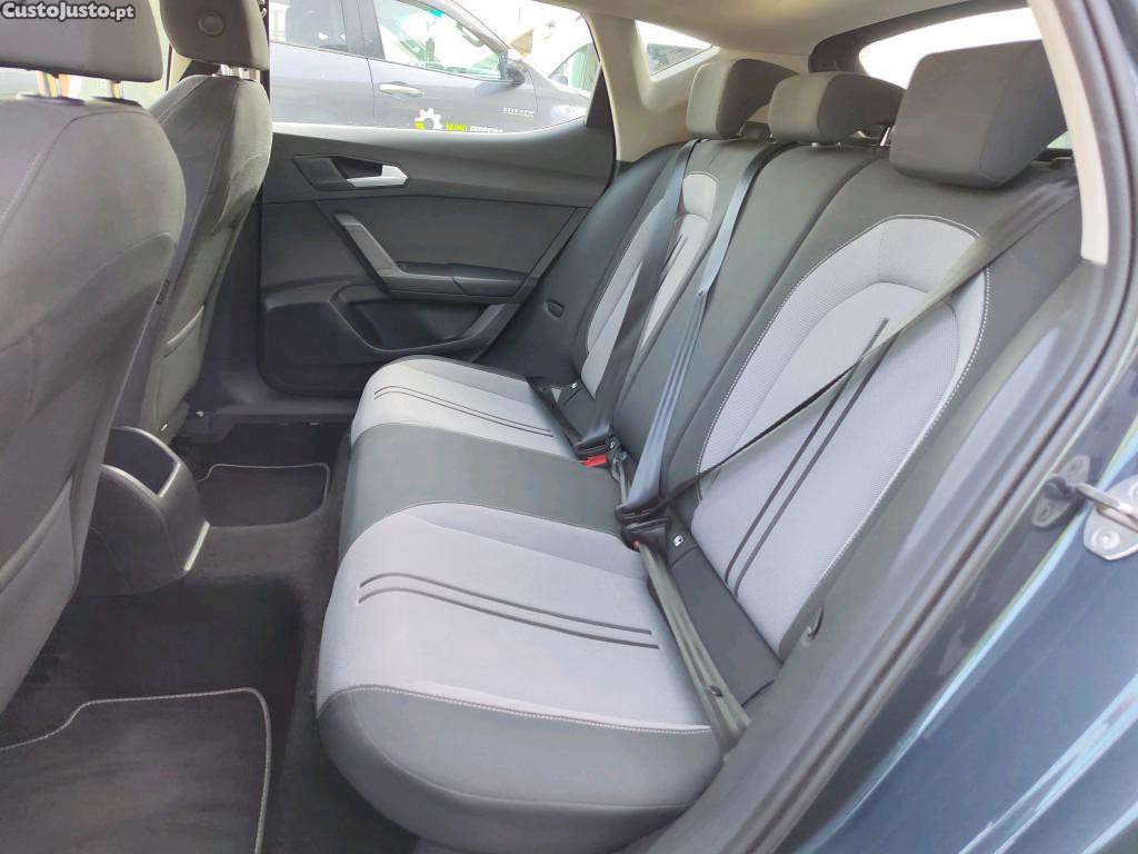 SEAT Leon 2.0 TDI Style — fotografia 17