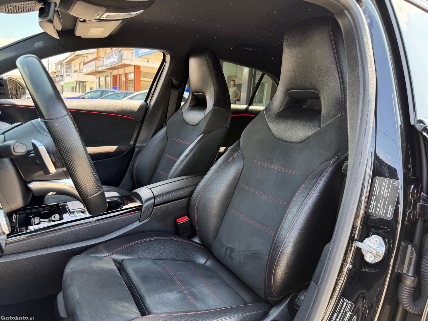 Mercedes-Benz A 180 d AMG Line Aut. — fotografia 17