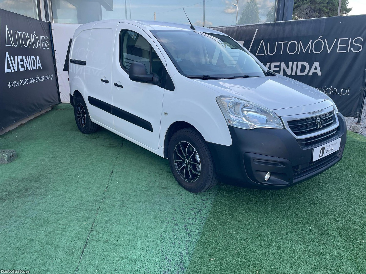 Peugeot Partner 1.5 BlueHDi Pro Standard — fotografia 15