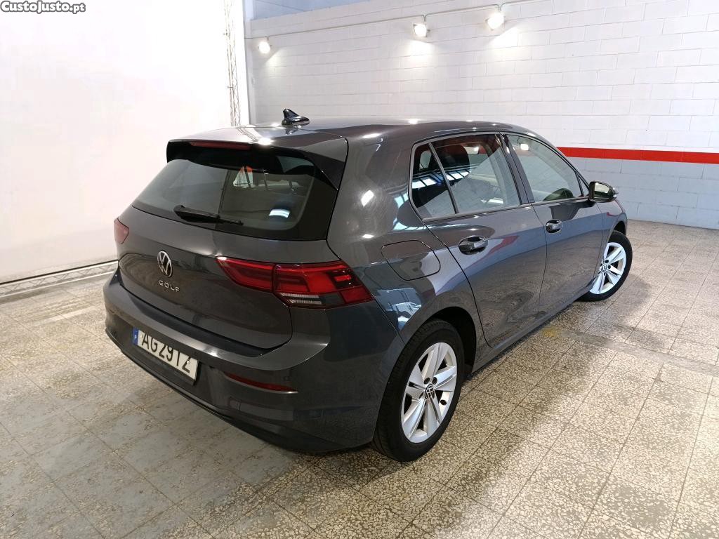 Volkswagen Golf 2.0 TDI Life — fotografia 25