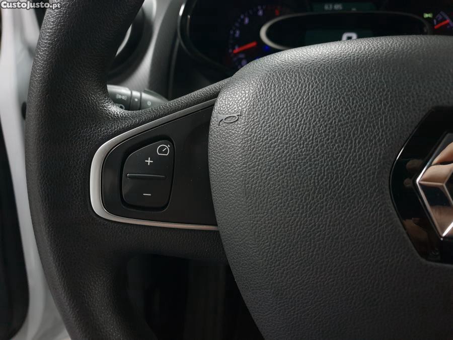 Renault Clio 1.5 dCi Zen — fotografia 7