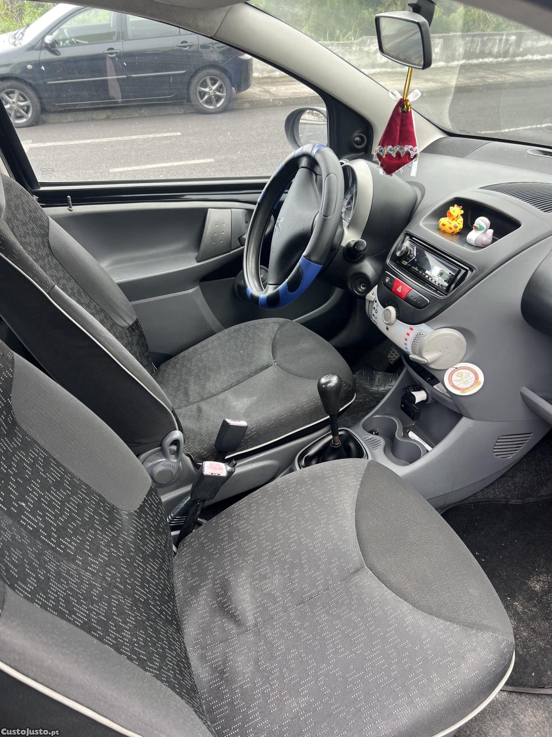 Peugeot 107 1.0 — fotografia 2