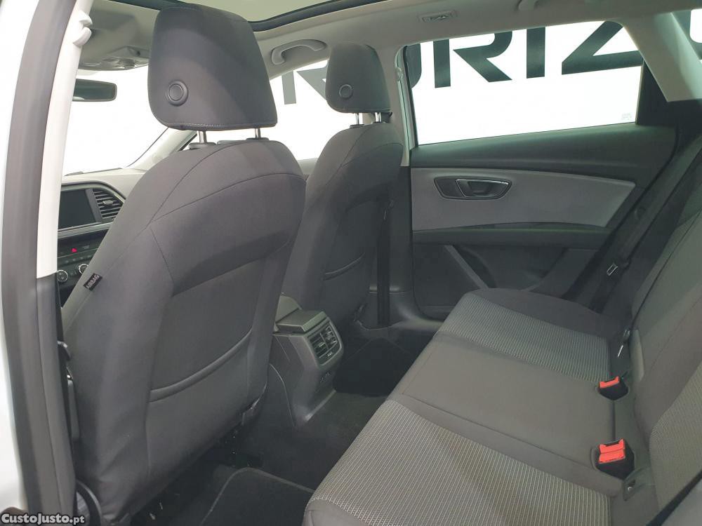 SEAT Leon 1.6 TDI Style S/S — fotografia 17