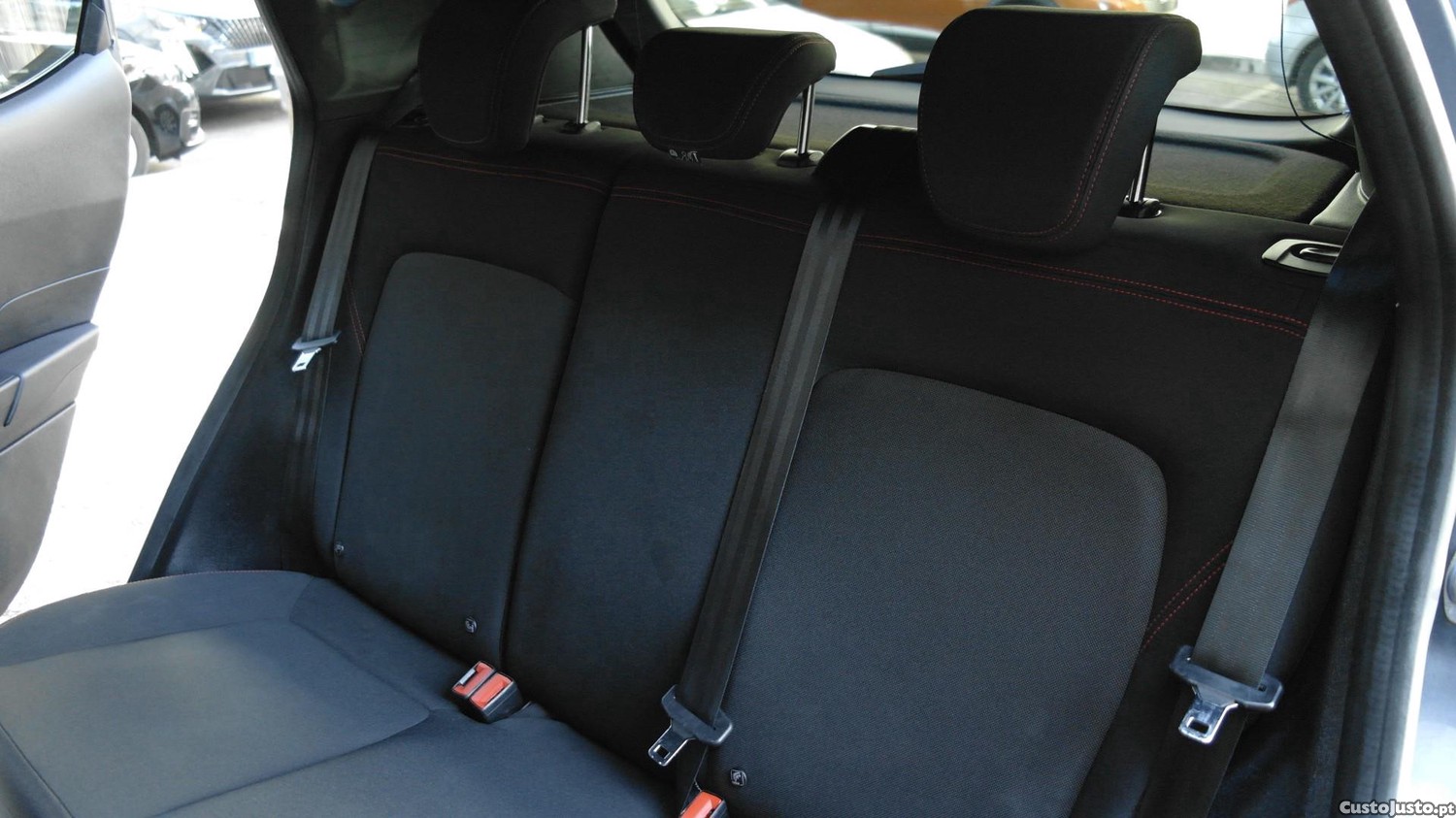 Ford Fiesta 1.0 EcoBoost ST-Line — fotografia 4