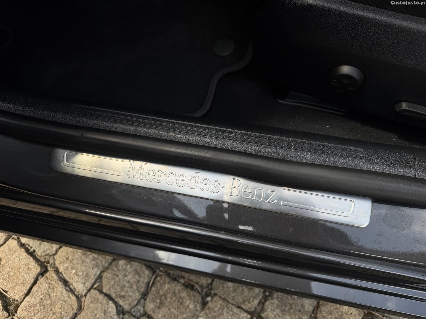 Mercedes-Benz C 300 e Avantgarde — fotografia 4