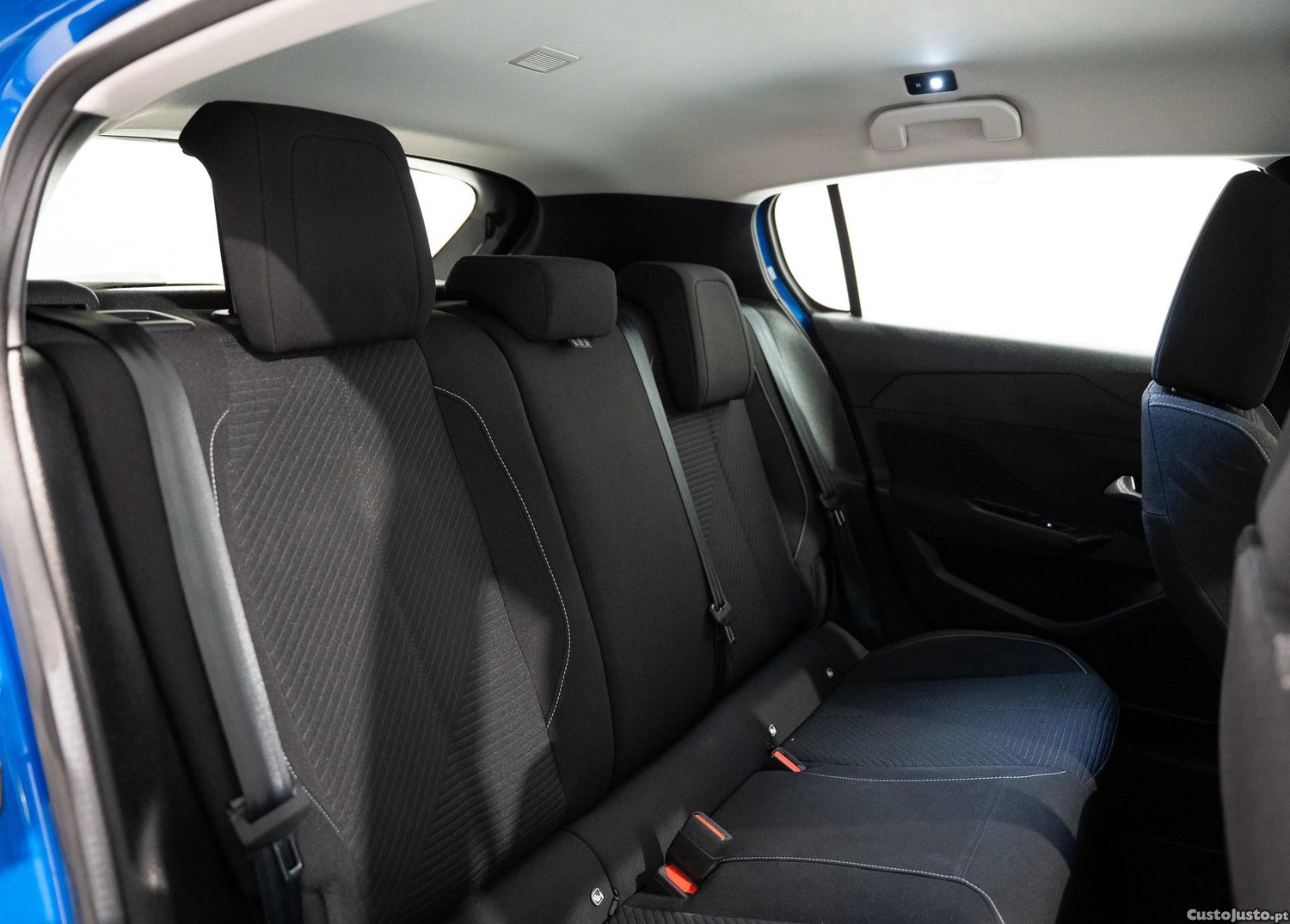 Peugeot 308 1.5 BlueHDi Active Pack — fotografia 3