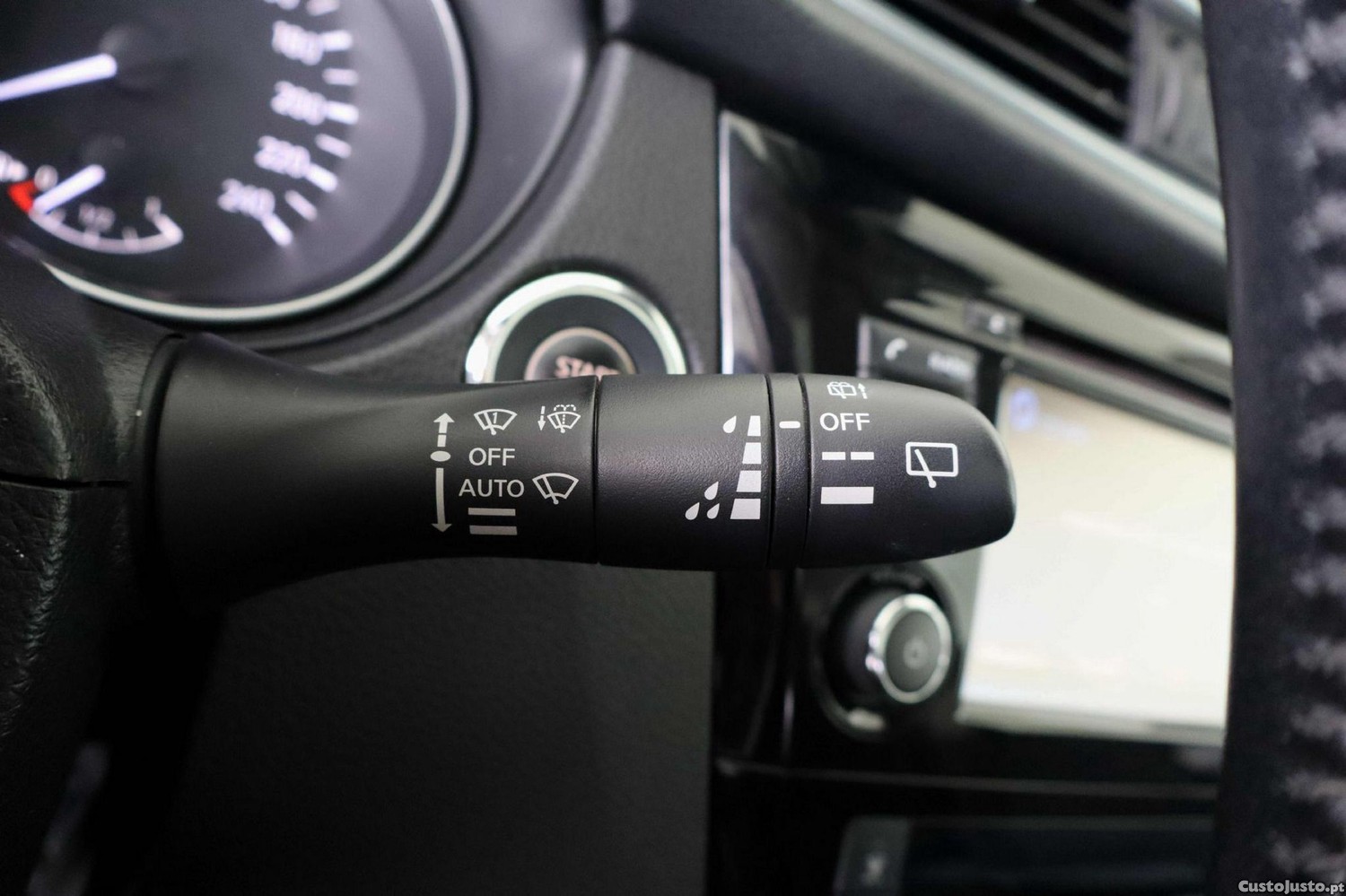 Nissan Qashqai 1.5 dCi N-Connecta — fotografia 8