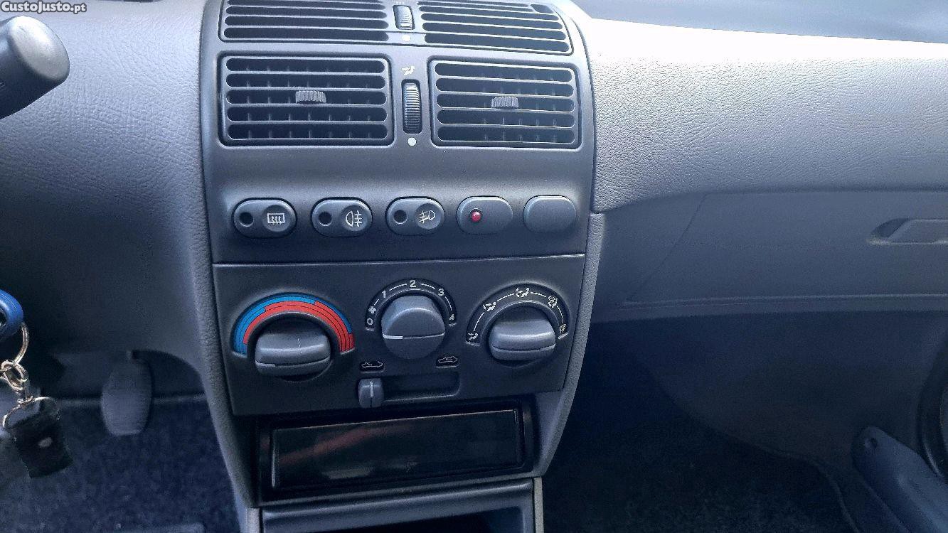 Fiat Punto Gt — fotografia 3