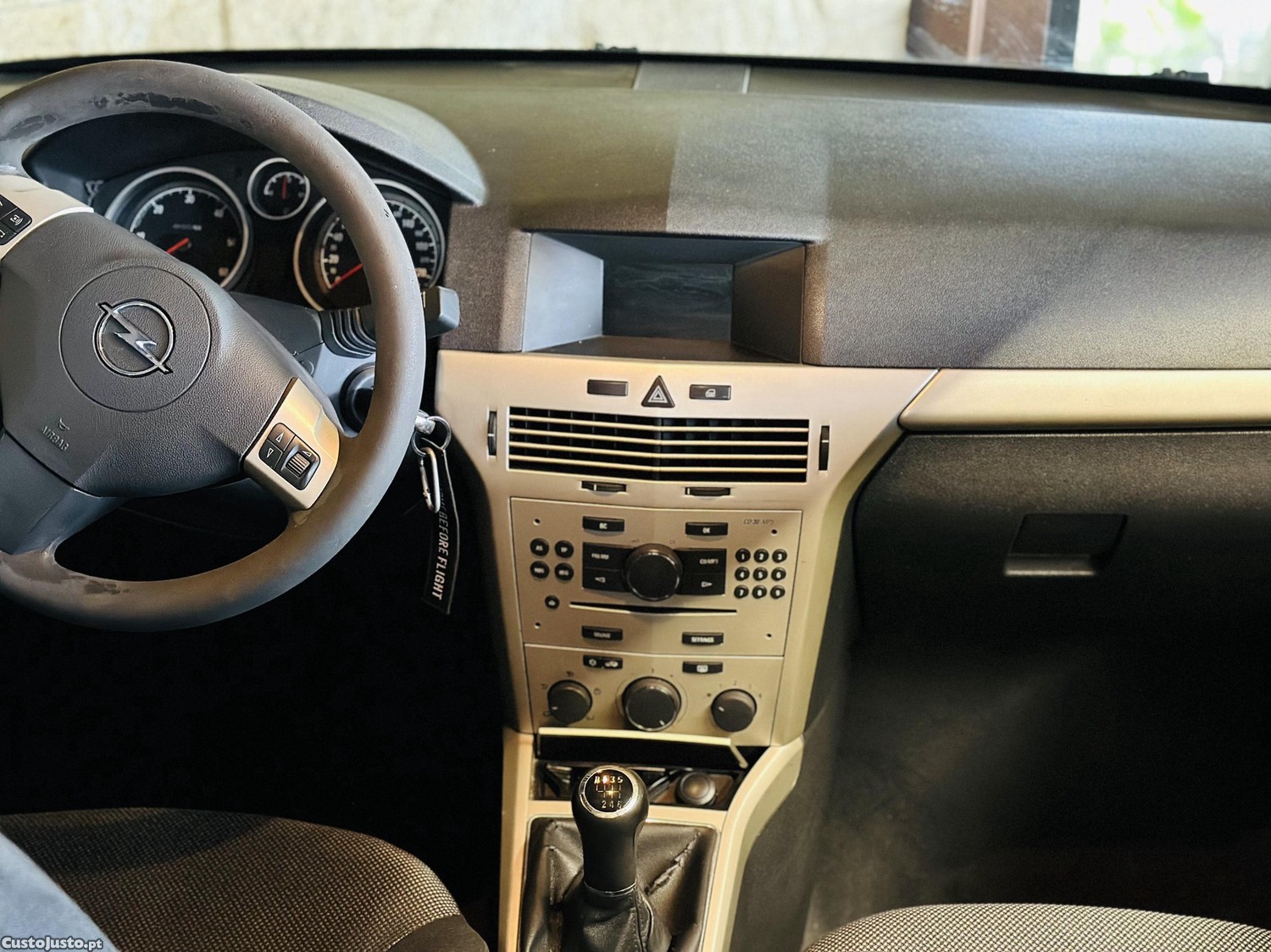 Opel Astra 1.3 Cdti — fotografia 6