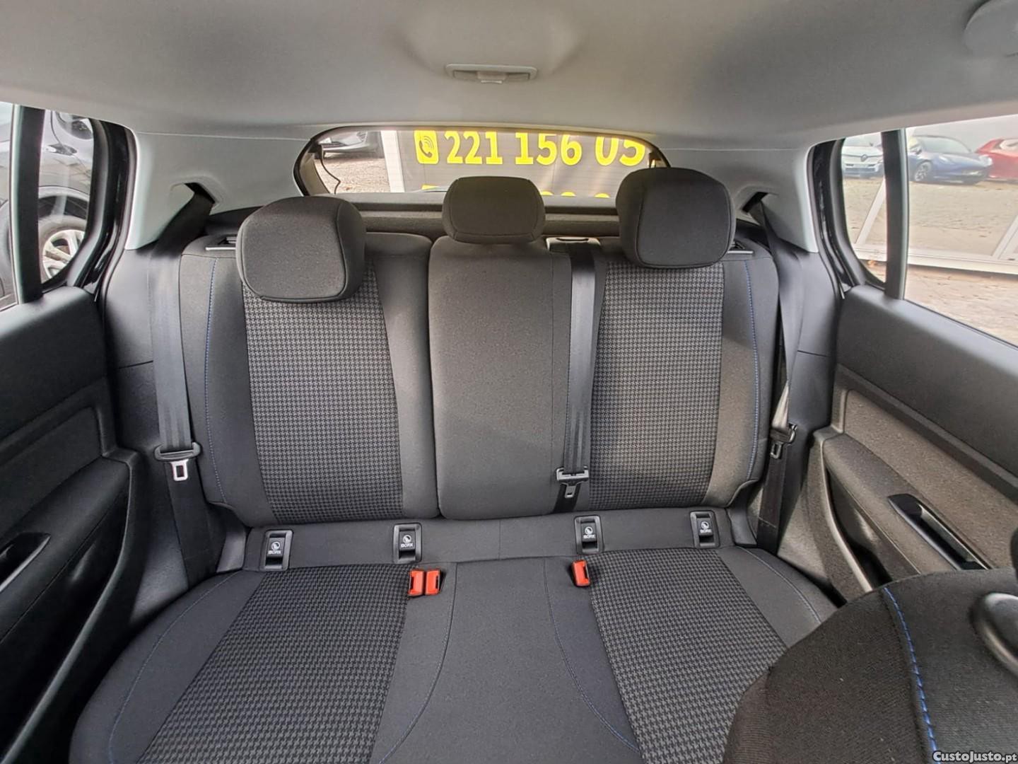 Peugeot 308 PureTech 110 Stop & Start Allure — fotografia 6