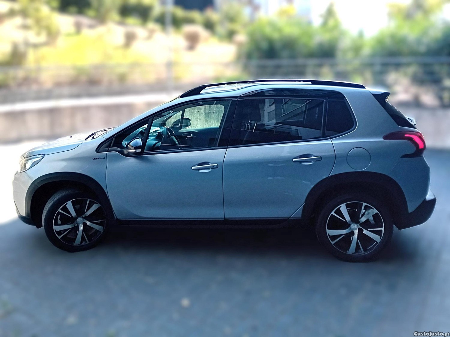 Peugeot 2008 1.2 PureTech GT Line — fotografia 16