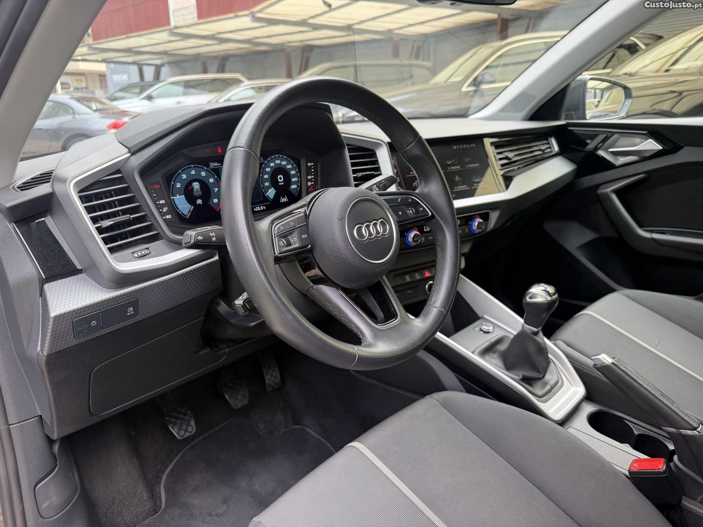 Audi A1 1.0 TFSI — fotografia 8