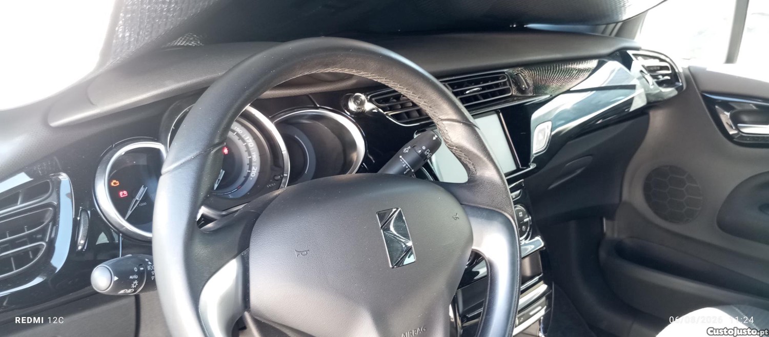 Citroën DS3 ligeiro passageiros — fotografia 8