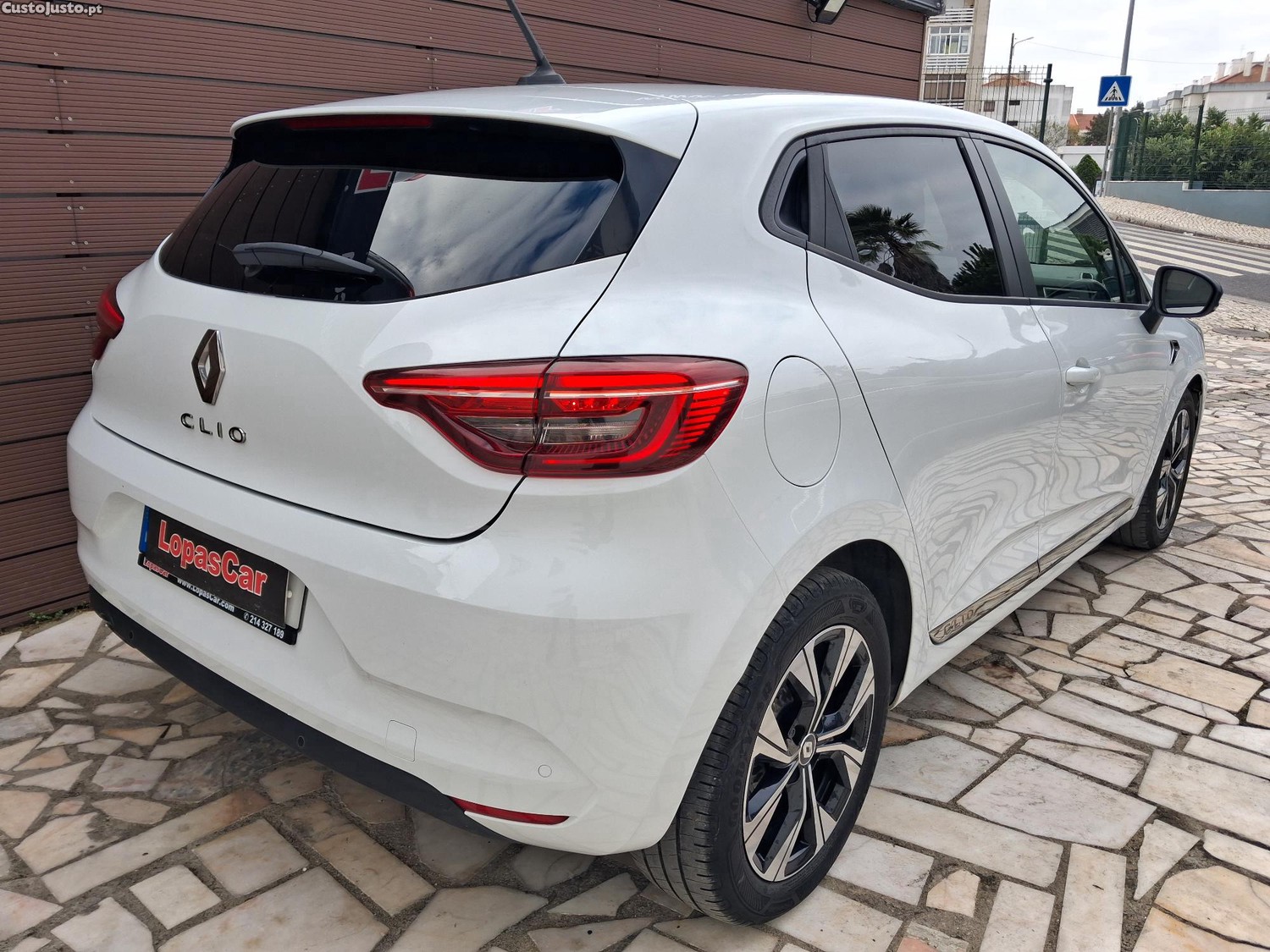 Renault Clio 1.0 TCE LIMITED 90cv. Nacional — fotografia 9