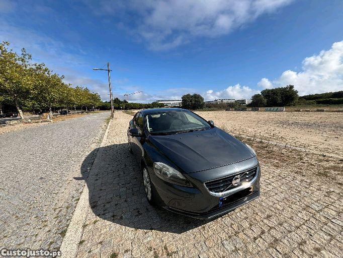 Volvo V40 R-Design Summon — fotografia 6