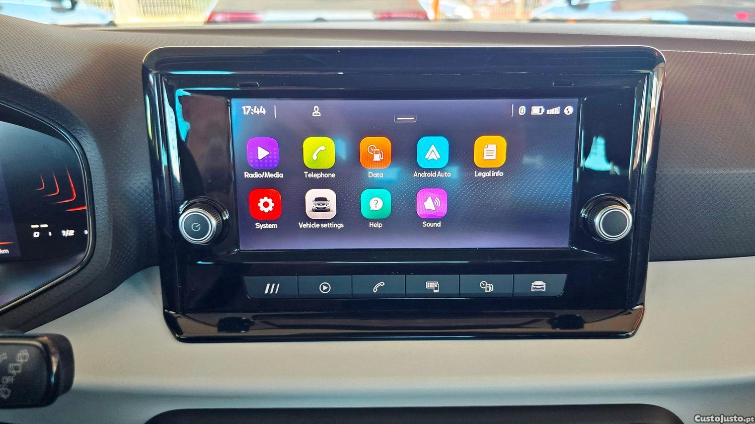 SEAT Arona 1.0 TSI Style DSG — fotografia 4