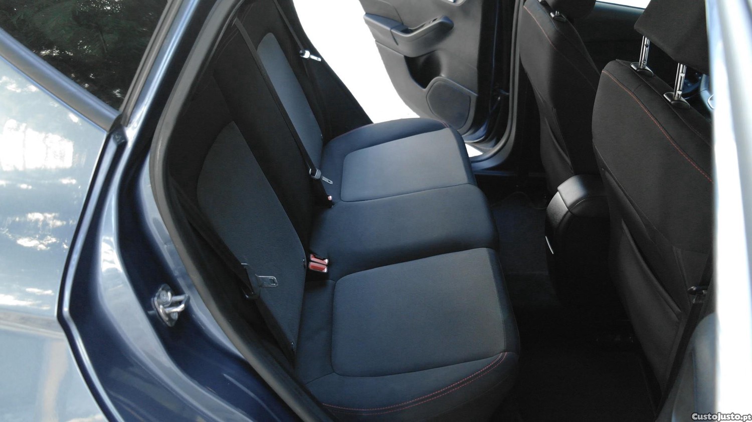 Ford Fiesta 1.0 EcoBoost ST-Line — fotografia 9