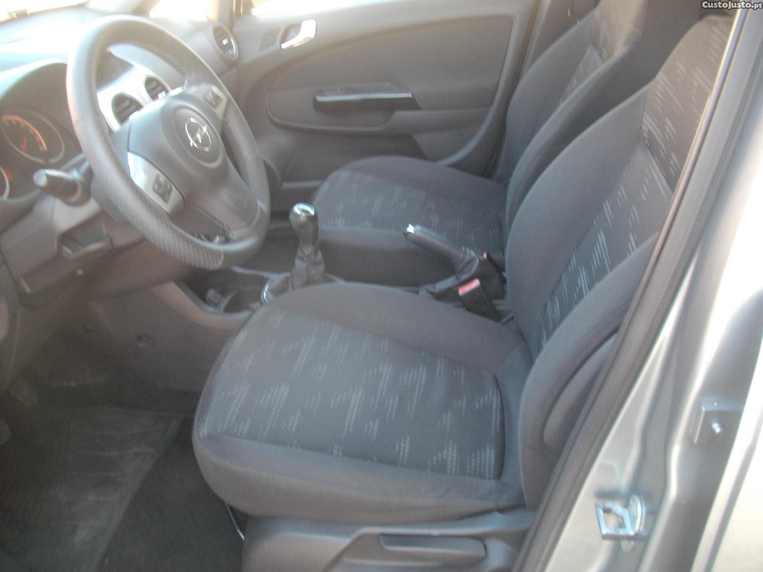 Opel Corsa 1.2 GPL/Gasolina Impecável — fotografia 10