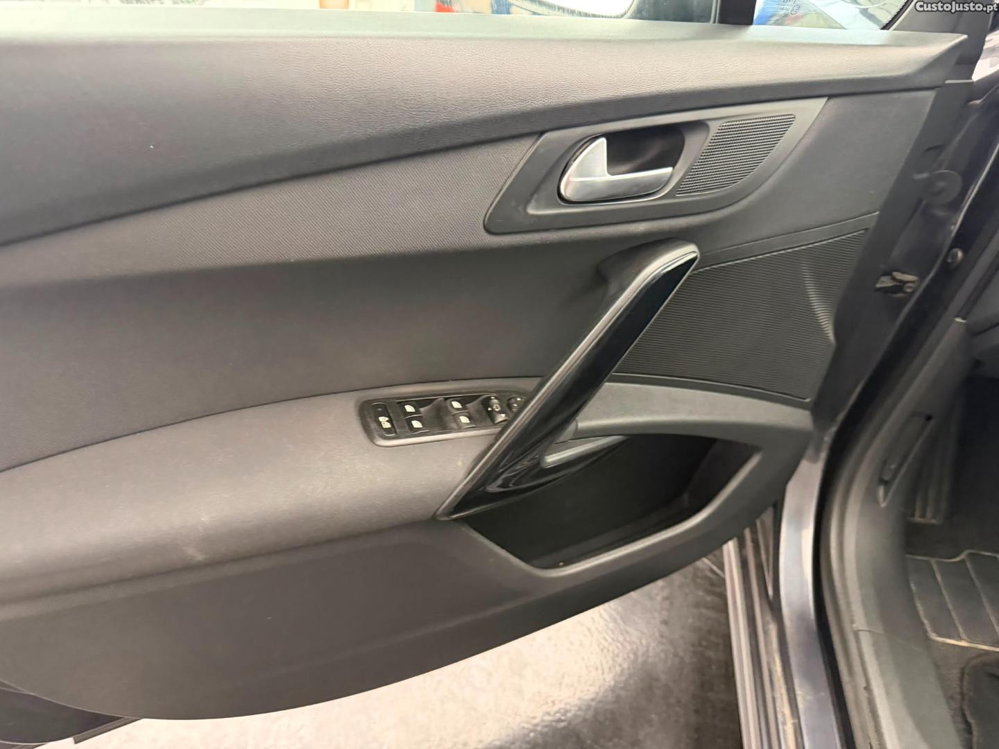Peugeot 508 SW 1.6HDI (AUTO) — fotografia 8