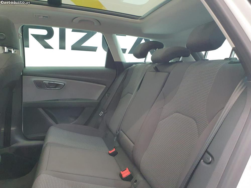 SEAT Leon 1.6 TDI Style S/S — fotografia 18