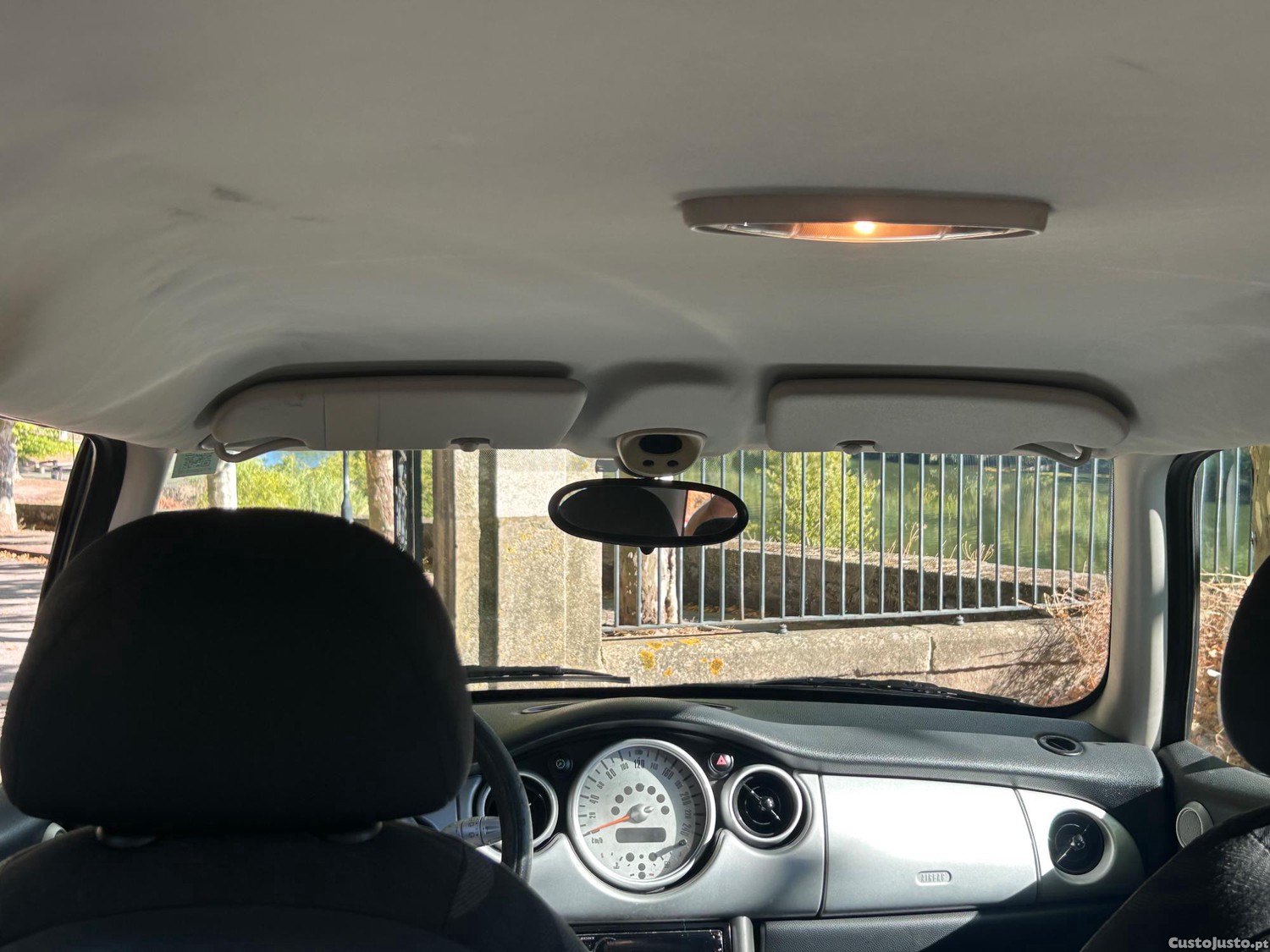 MINI Cooper 1.4 gasolina — fotografia 6