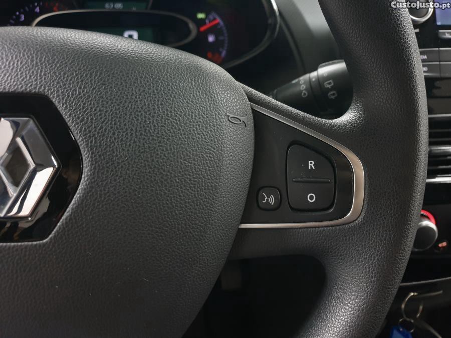 Renault Clio 1.5 dCi Zen — fotografia 6