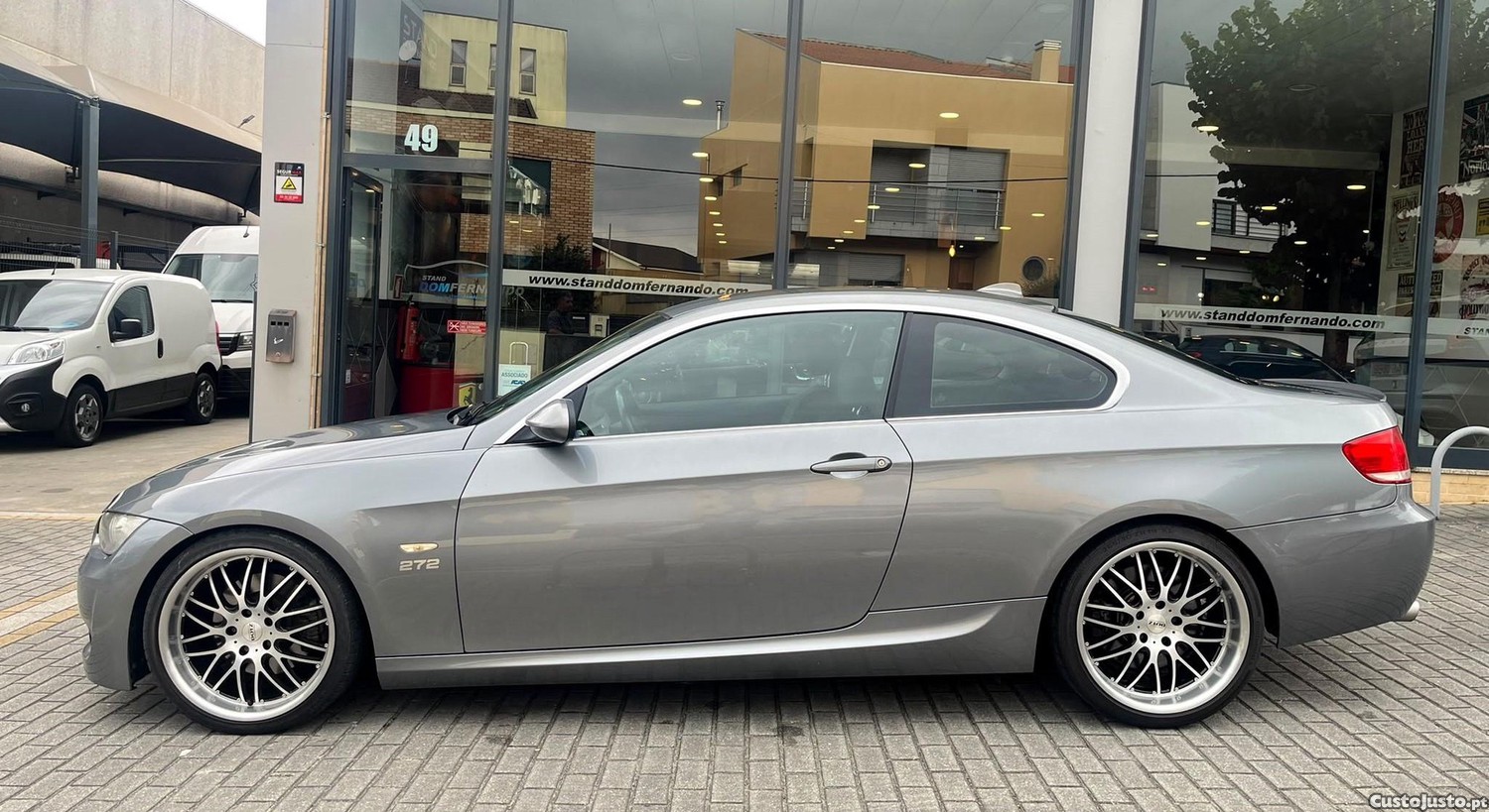 BMW 330 i — fotografia 22