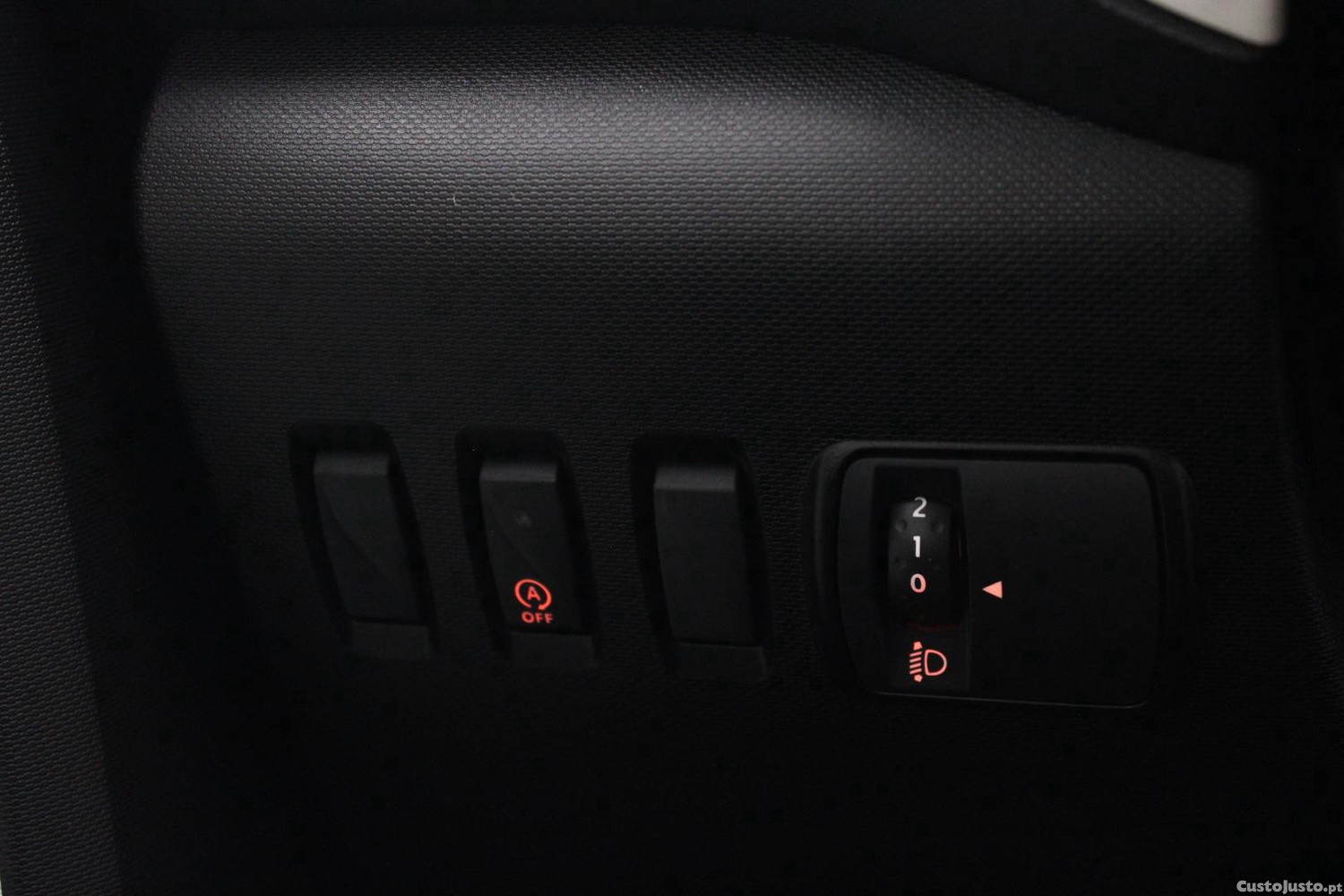 Renault Twingo 1.0Sce 70 — fotografia 11