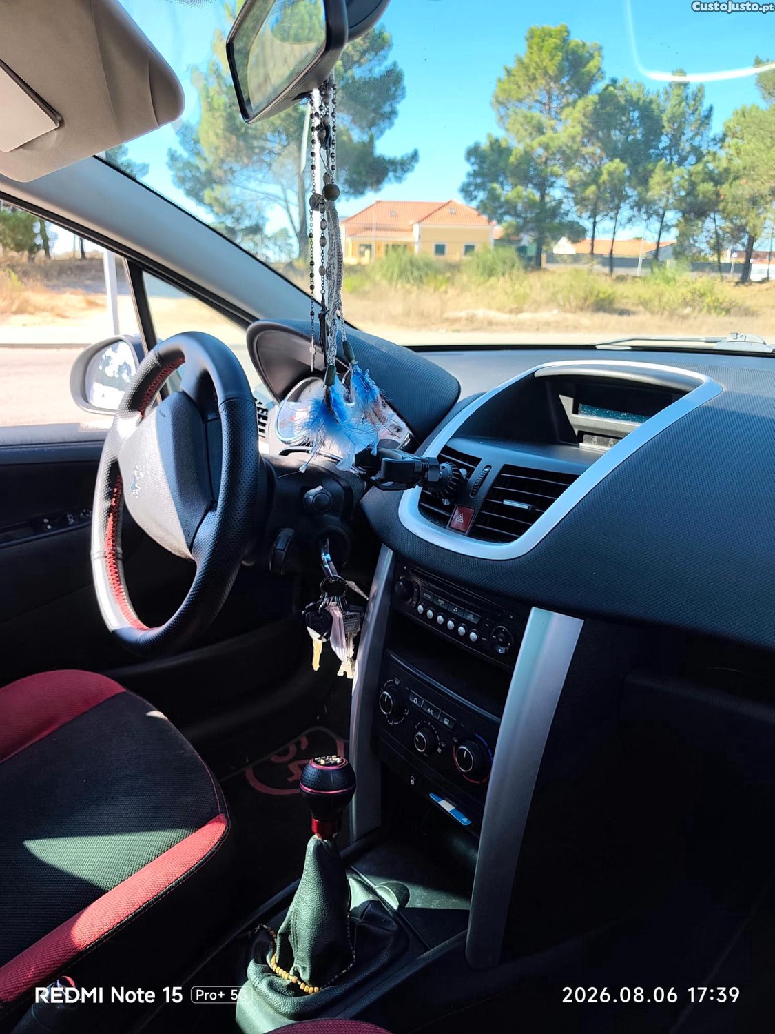Peugeot 207 sw 1.6hdi — fotografia 3