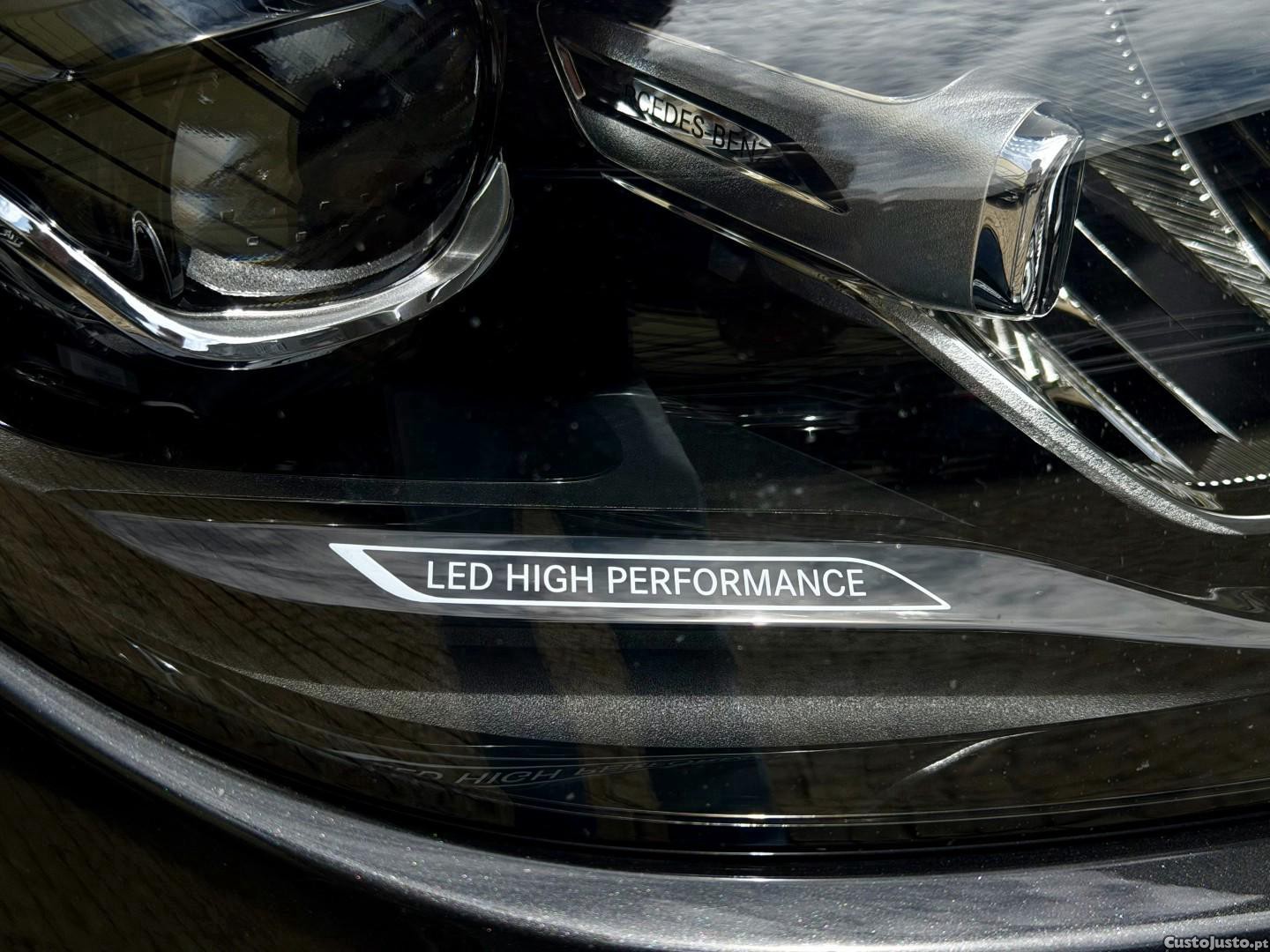 Mercedes-Benz C 300 e Avantgarde — fotografia 19