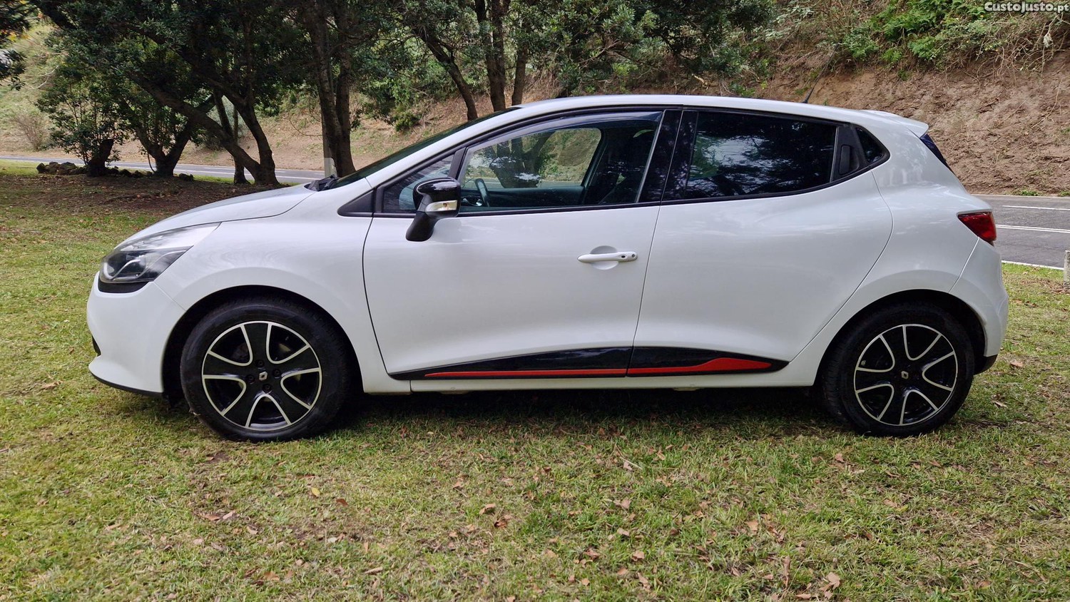 Renault Clio 1.5 dCi Dynamique — photo 4