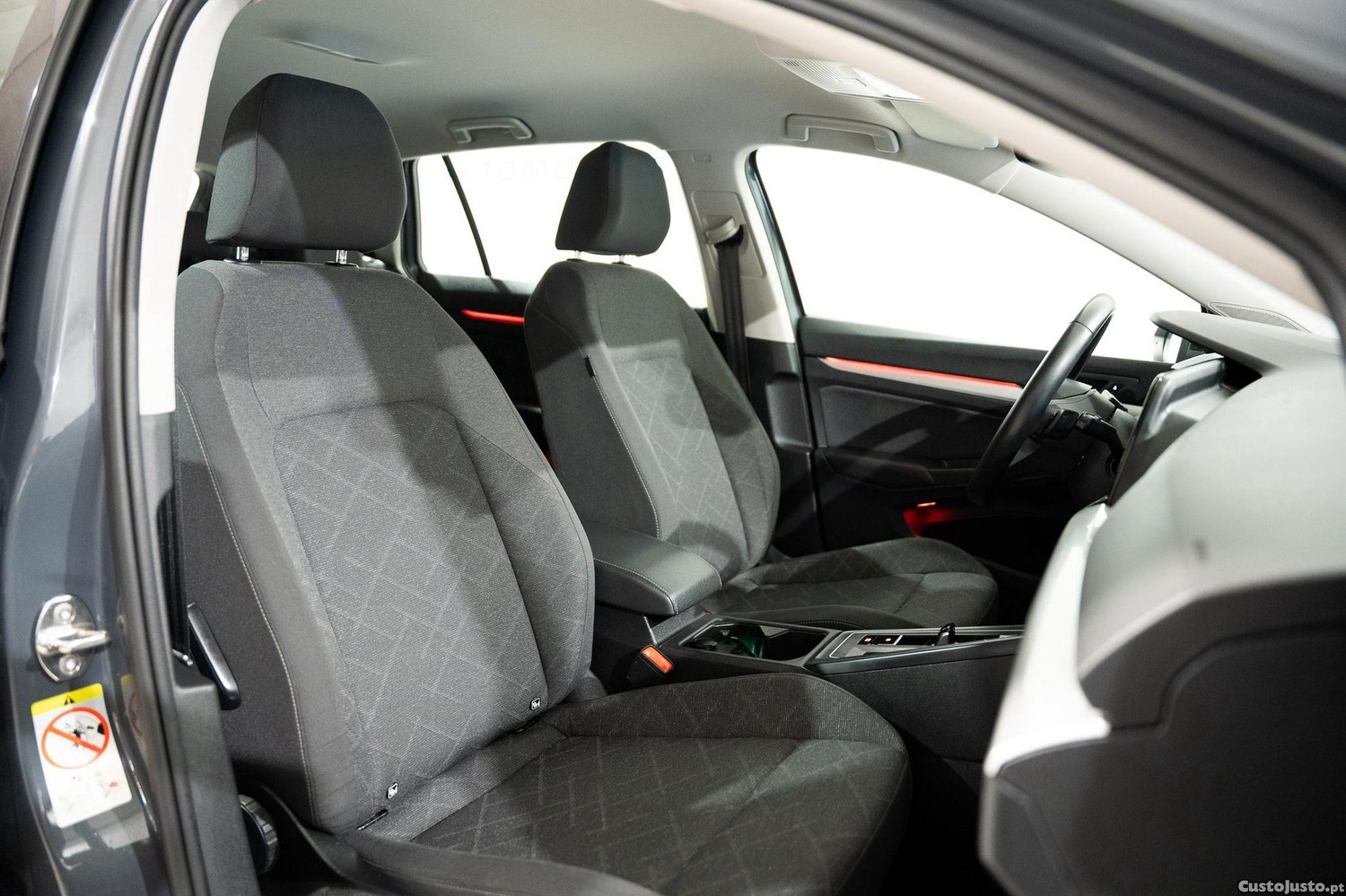 Volkswagen Golf Variant 1.0 eTSI Life DSG — fotografia 3