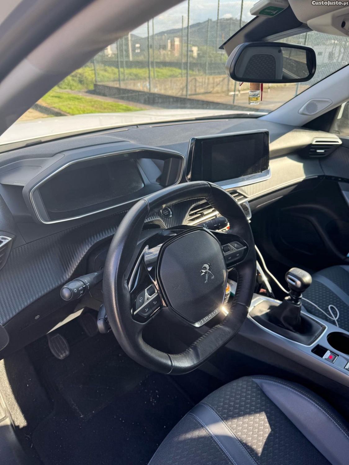 Peugeot 2008 ALLURE — fotografia 5