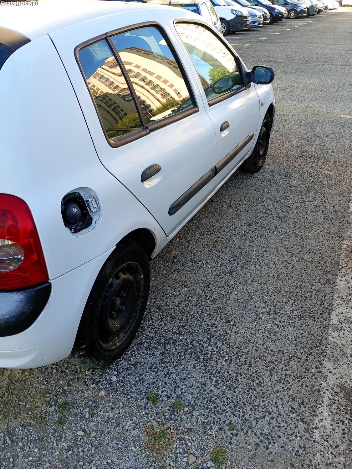 Renault Clio 1.5 DCI — fotografia 2