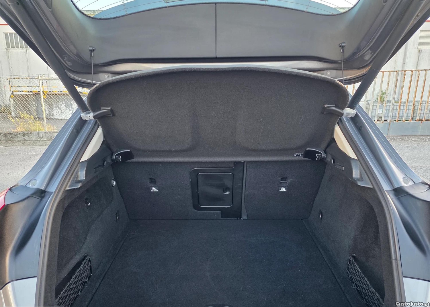 Mercedes-Benz GLA 180 d Urban — fotografia 8