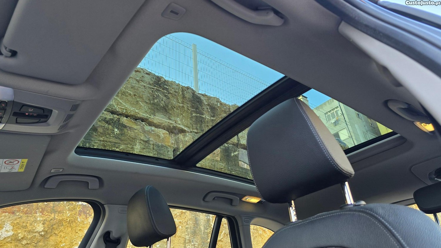 BMW X1 25 e xDrive xLine — fotografia 24