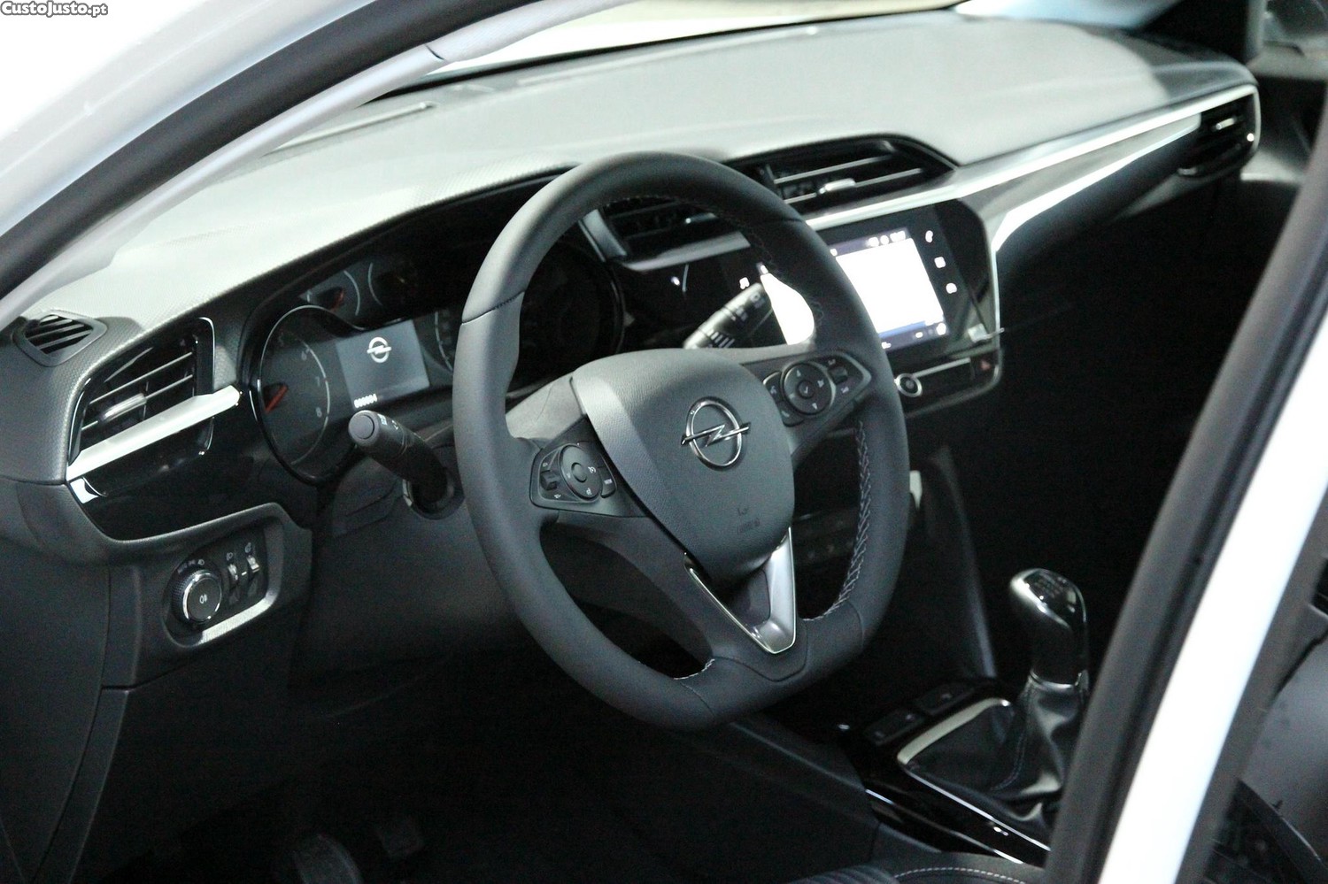 Opel Corsa 1.2 Business — fotografia 13