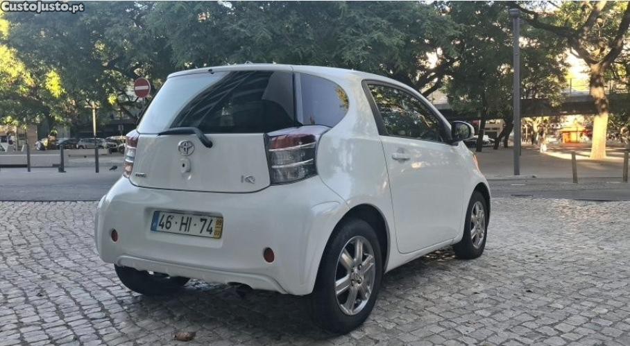 Toyota iQ VVT-i ( Full Extras) — fotografia 2