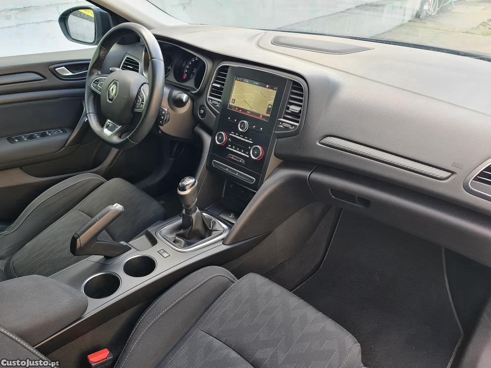 Renault Mégane 1.5 DCI Limited 115cv — fotografia 6