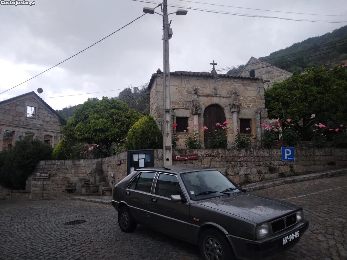 Lancia Delta 1.3 LX - 90 foto 3