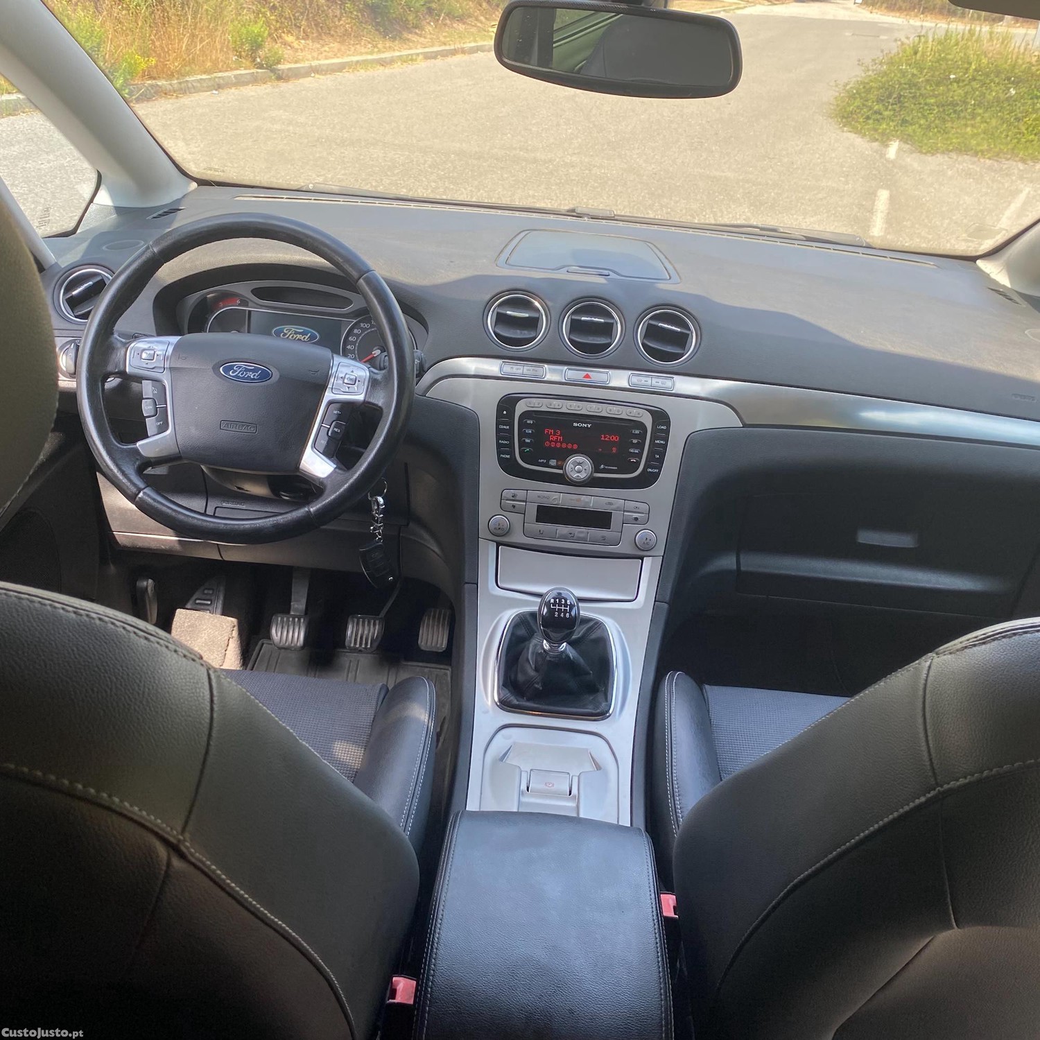 Ford S-Max Titanium 2.0 TDI 140 CV 7 Lugares — fotografia 4