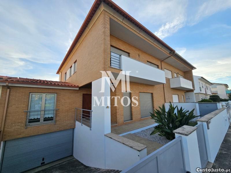 Moradia T4+1 - Santa Marta