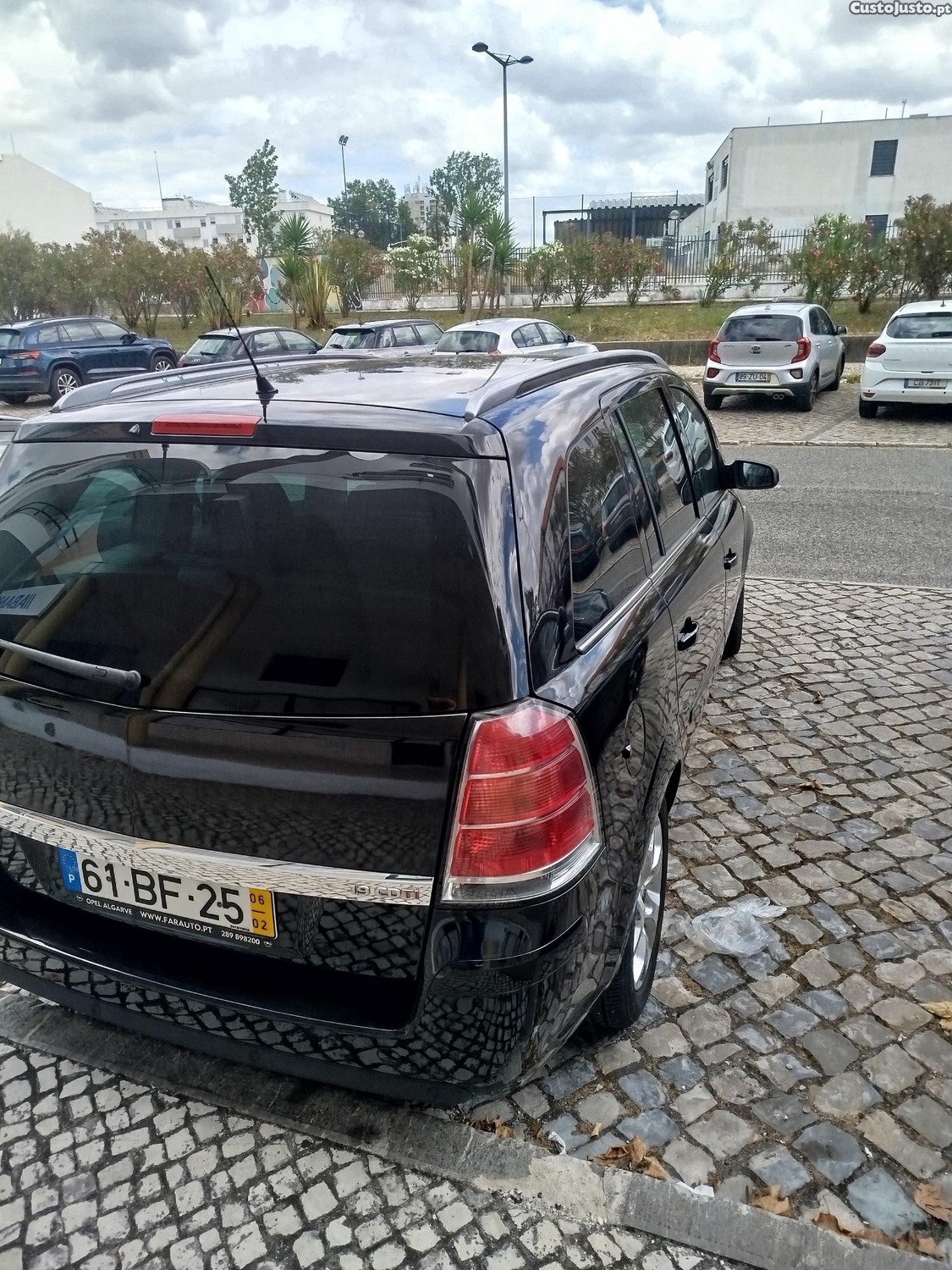 Opel Zafira () — fotografia 8