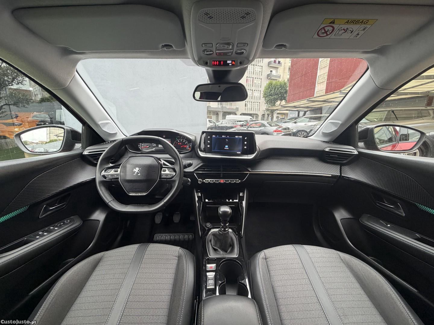 Peugeot 208 1.2 PureTech Active — fotografia 11