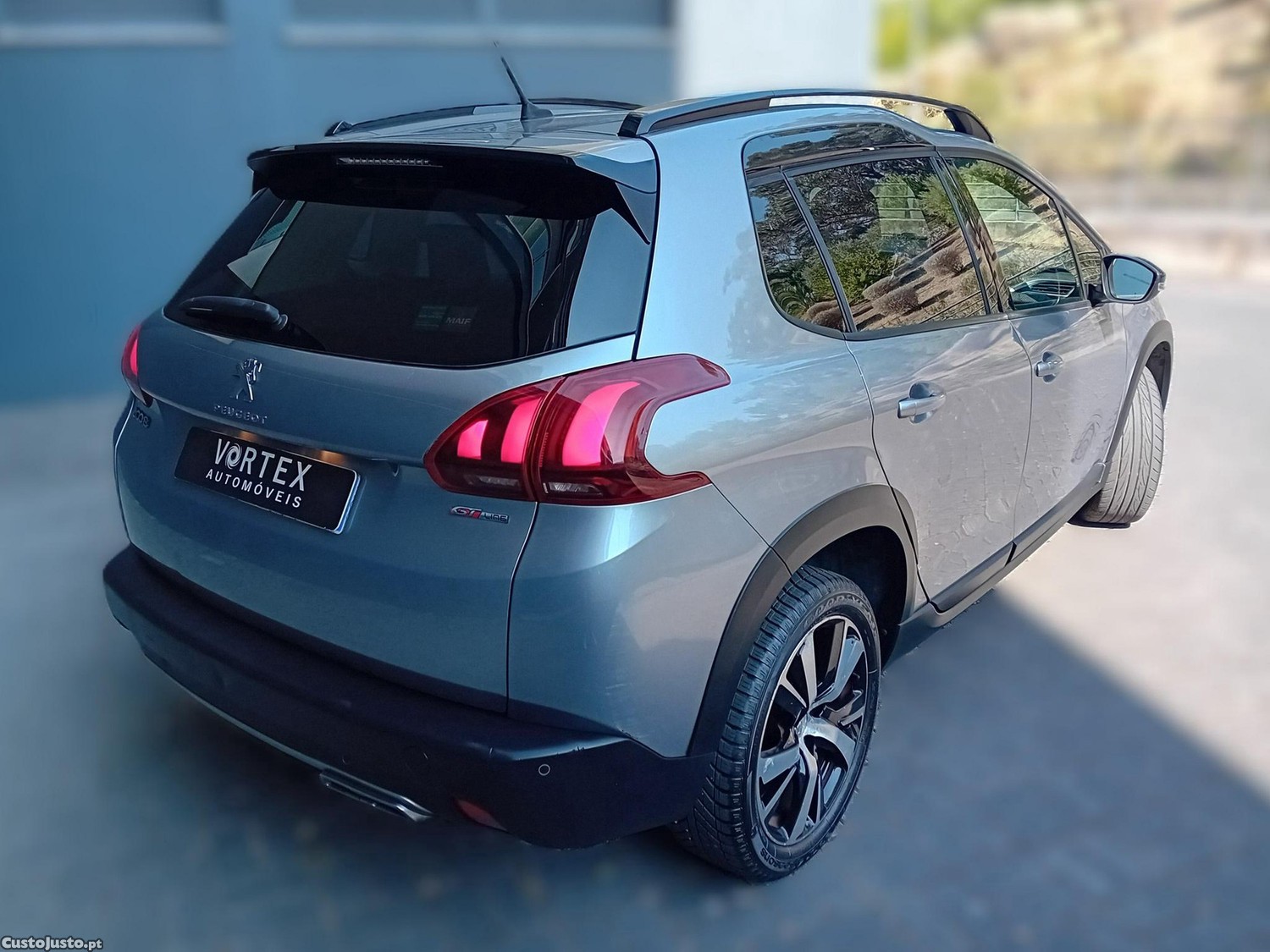 Peugeot 2008 1.2 PureTech GT Line — fotografia 13