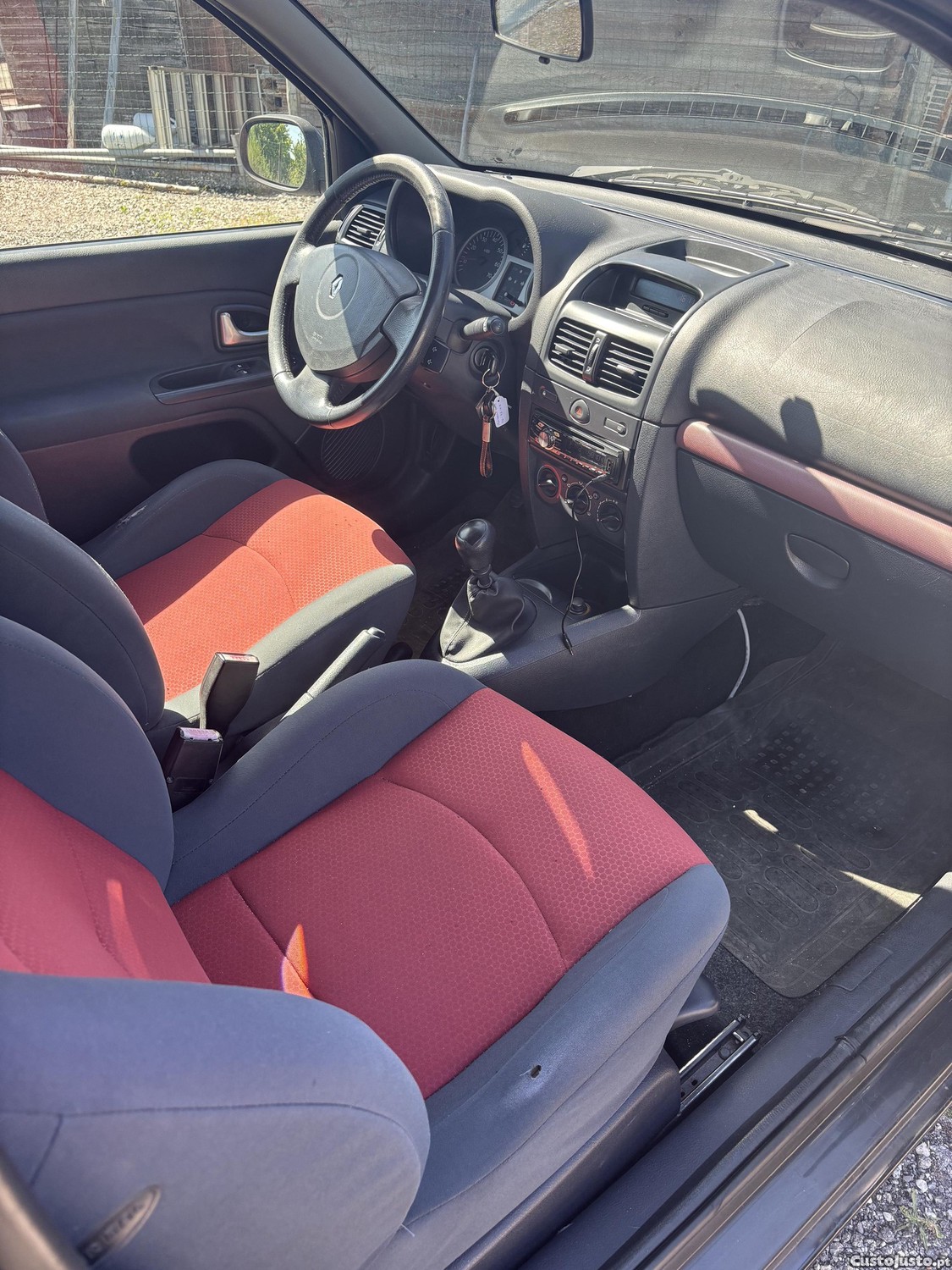 Renault Clio 1.2 16 V - S - 04 foto 4
