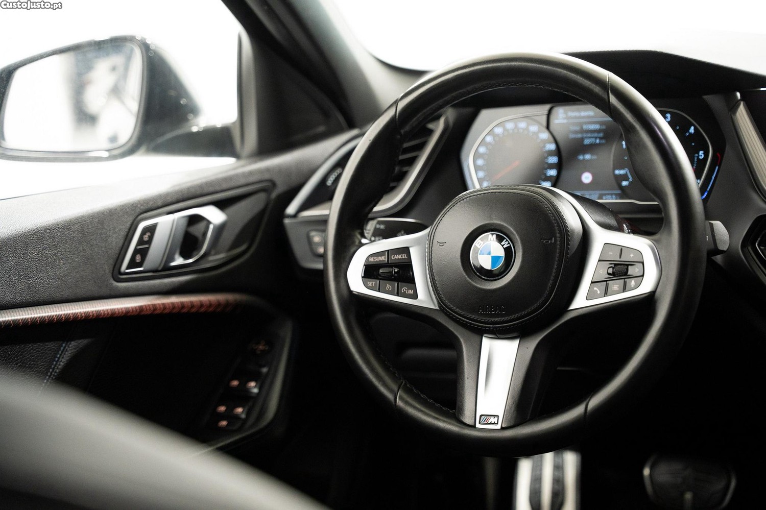 BMW 116 d Pack Desportivo M Auto — fotografia 15
